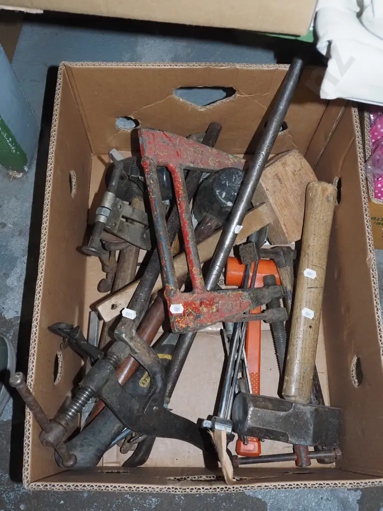box; heavy hammer, clamps, wooden mallet etc Image 1++