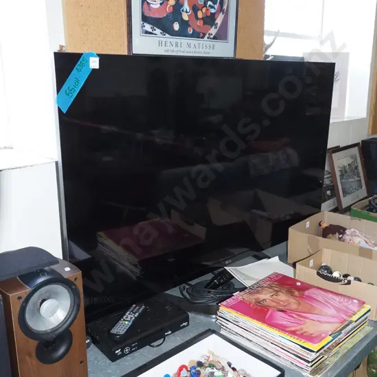LEG 55" LED TV with remote and satellite box