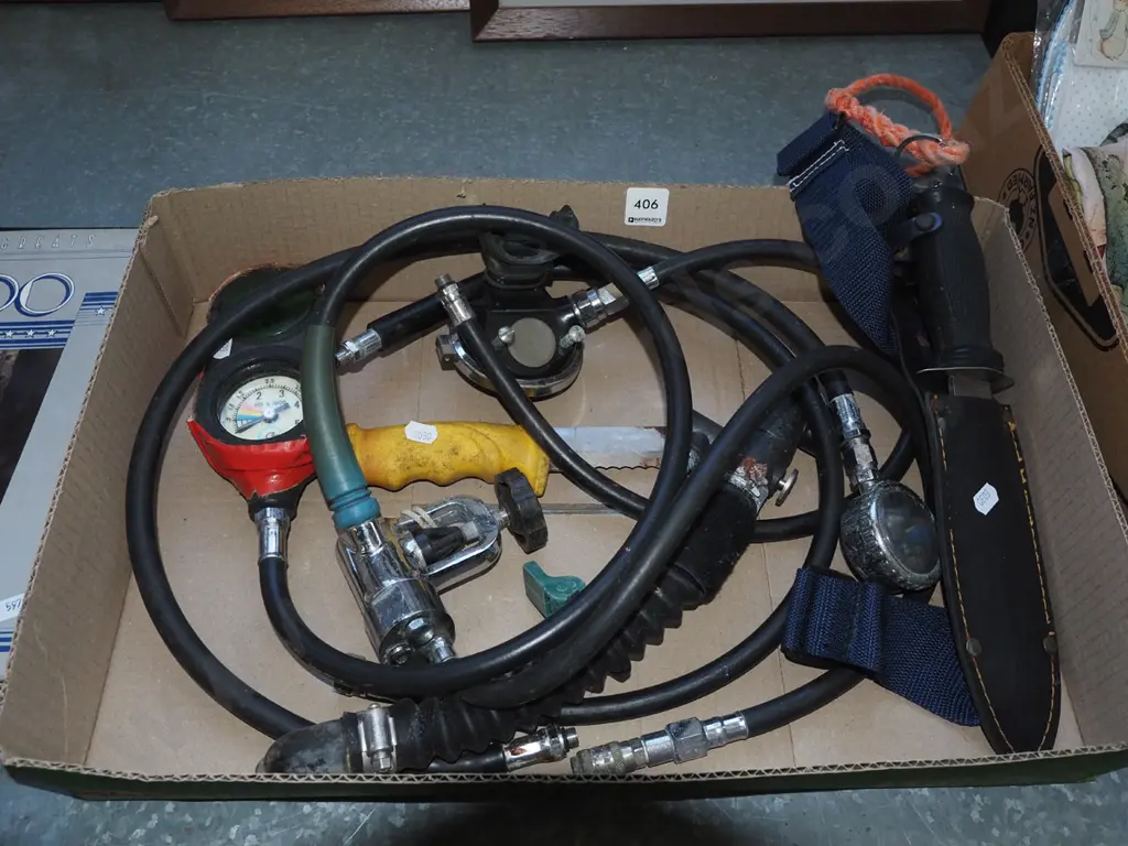 box; dive equipment; knives, regulators Image 1++