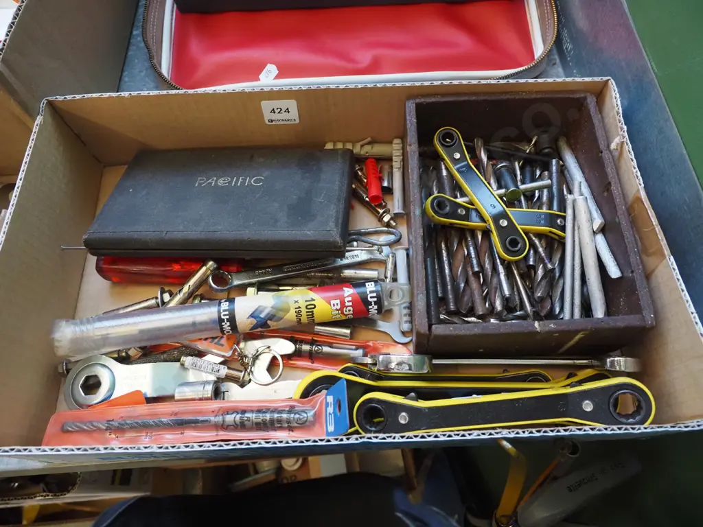 box; ratchet spanners, drill bits, screwdriver, part protractor set etc Image 1++