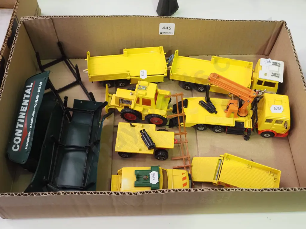 box; diecast trucks, loaders etc Image 1++