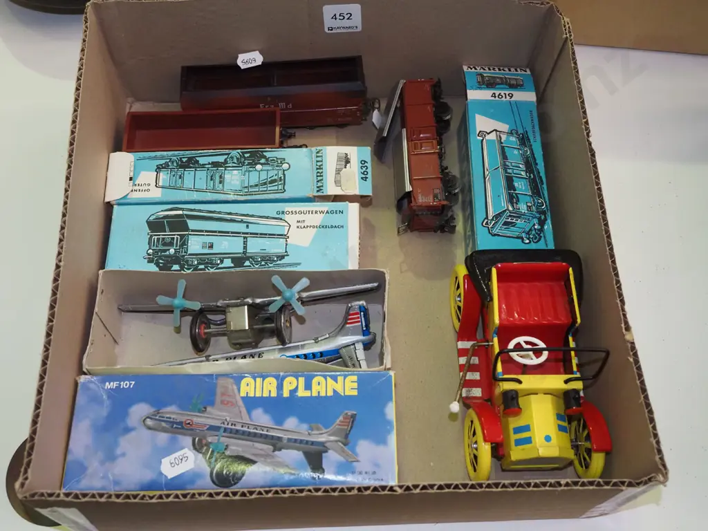 model tin clockwork plane, plastic model railway carriages, clockwork tin vintage car Image 1++