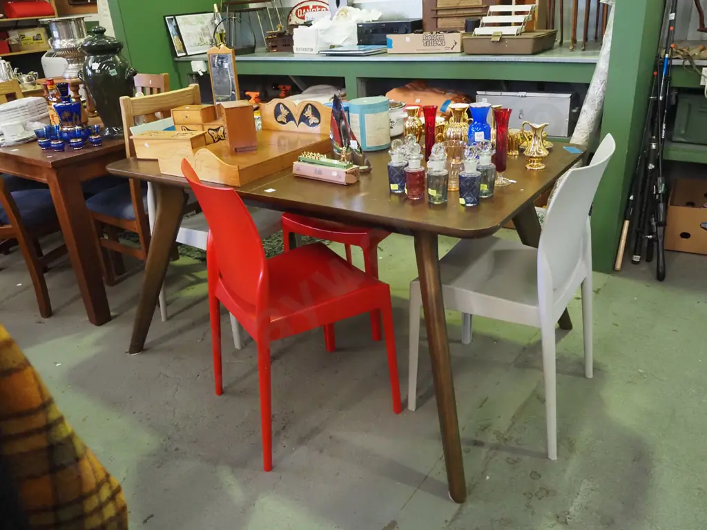 contemporary dark stained dining table with 4 grey and red plastic chairs H-770 W-1500 D-900 Image 1++