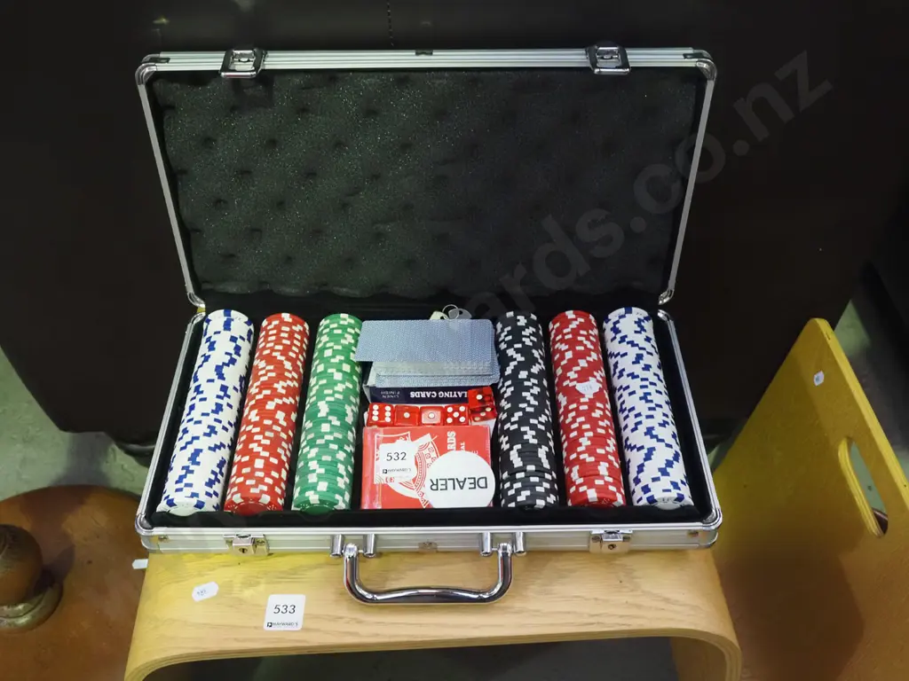 cased poker set Image 1++