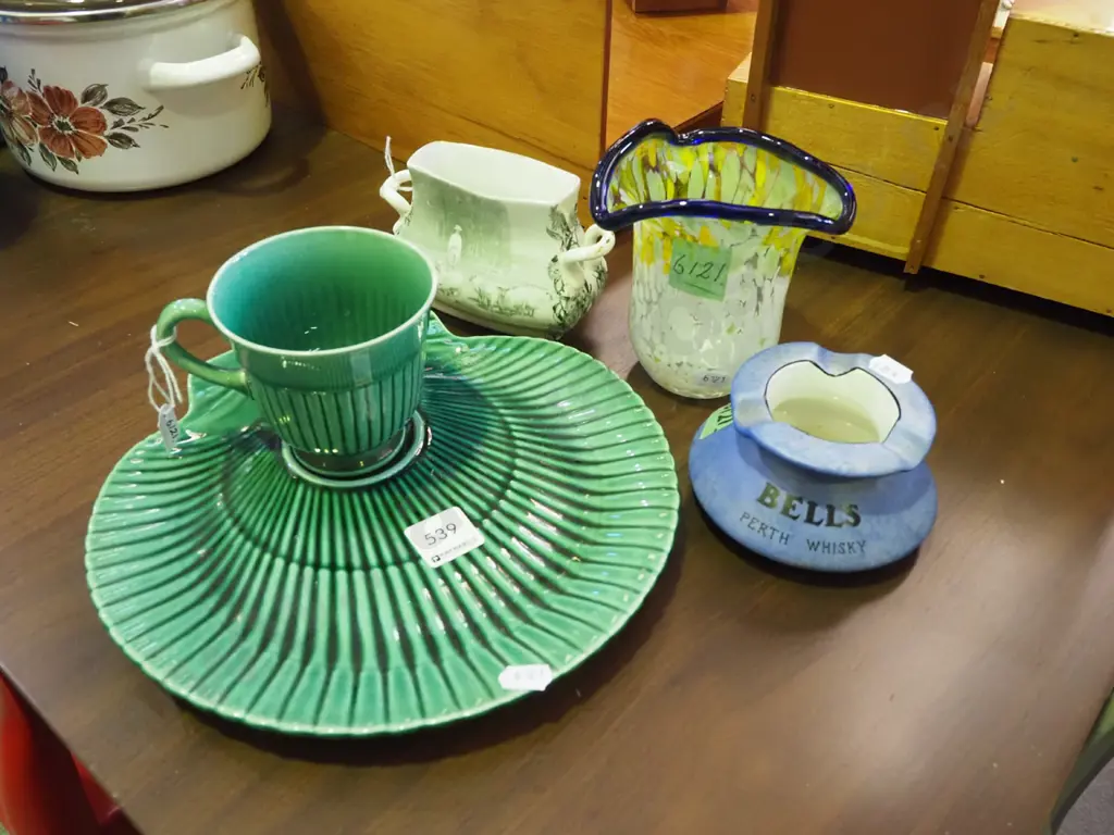 Wedgwood tennis set, Bells ashtray, glass vase, Doulton double handled vase Image 1++