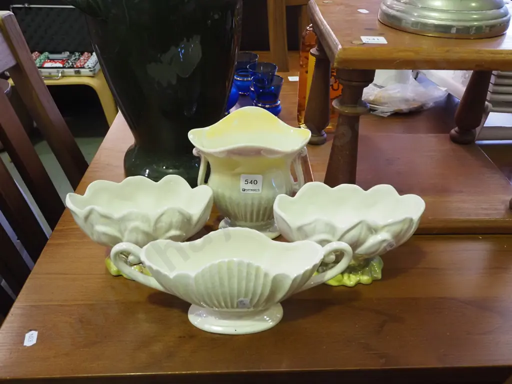 4x vases Image 1++