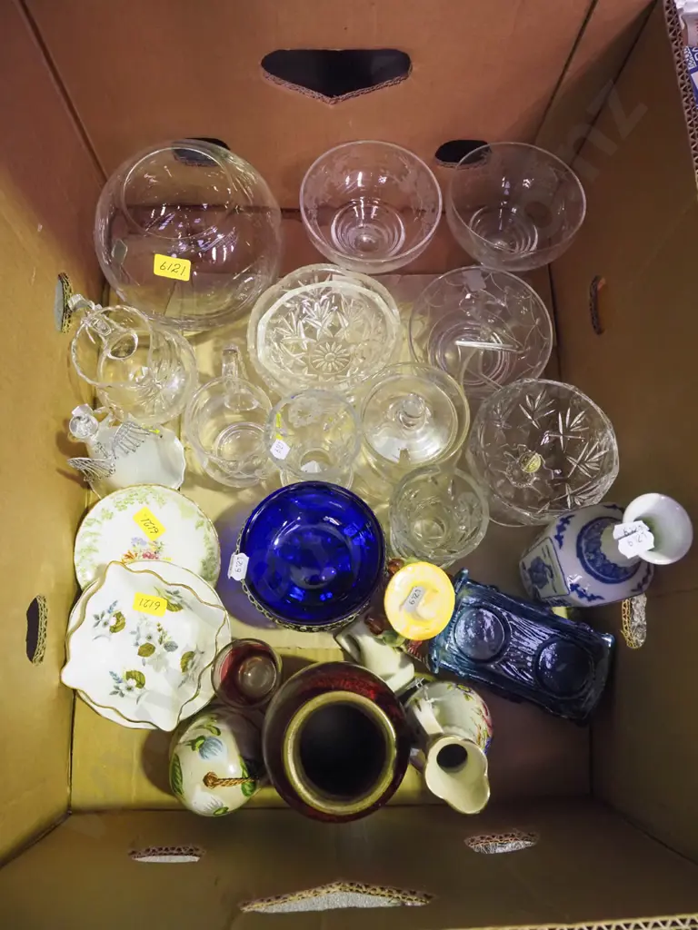 box; crystal comports, jugs etc Image 1++