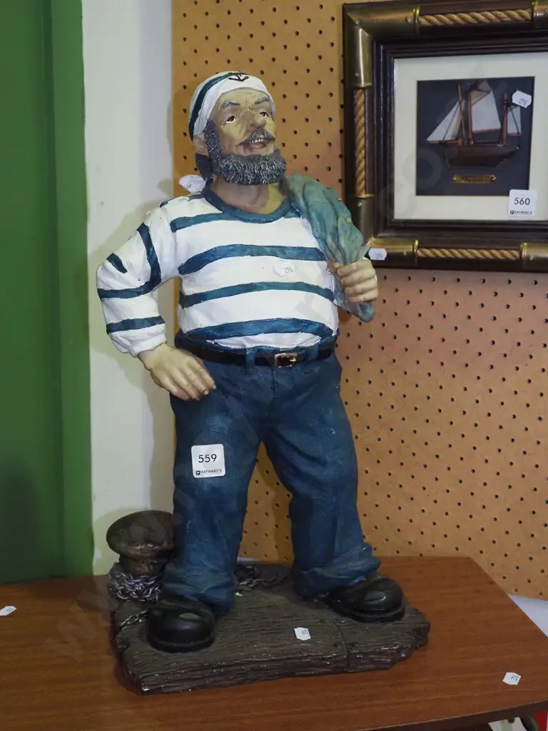 composite sailor figurine H-460 Image 1++