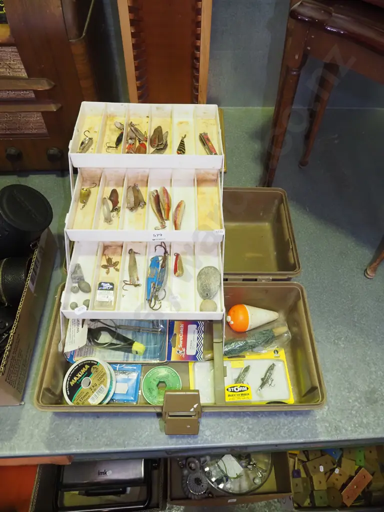 tackle box; lines, lures, sinkers etc Image 1++