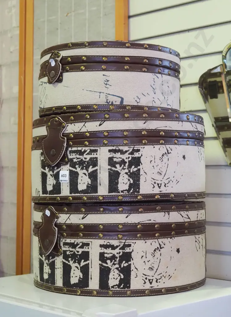 3x fabric and vinyl circular/hat boxes Image 1++