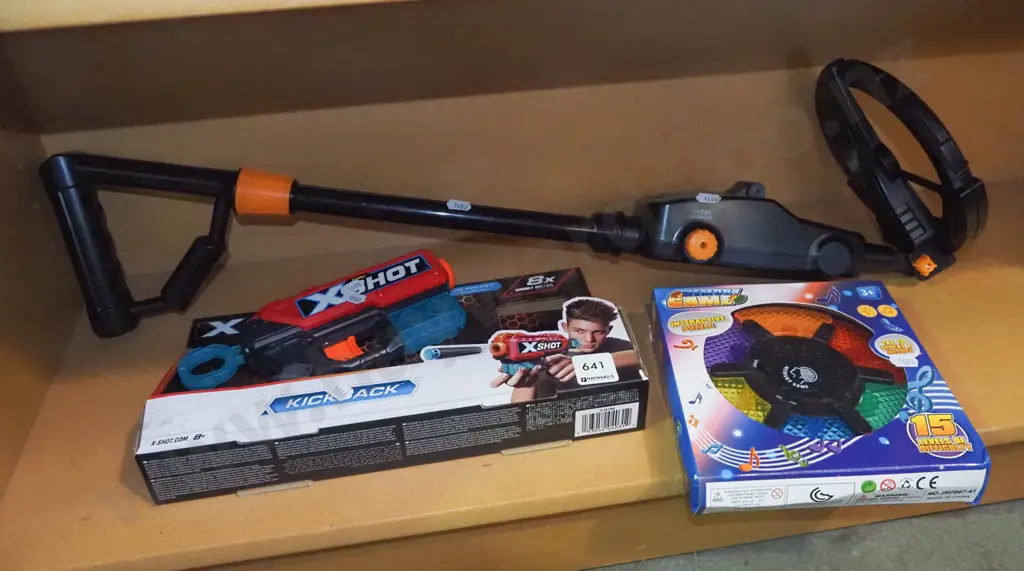 Zuru gun, metal detector, memory game Image 1++