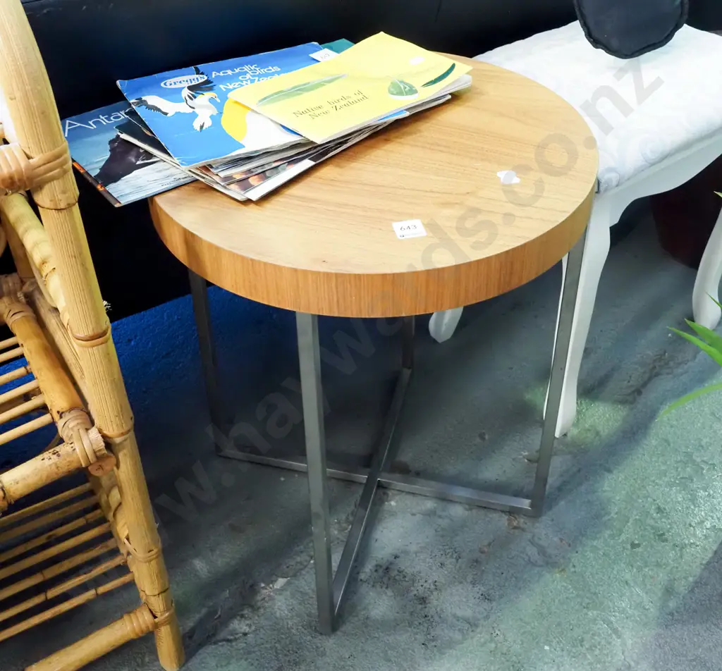 formica top metal based circular end table H-540 Image 1++