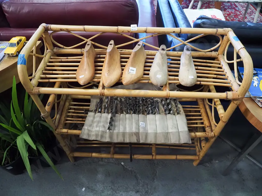 bamboo shelves Image 1++