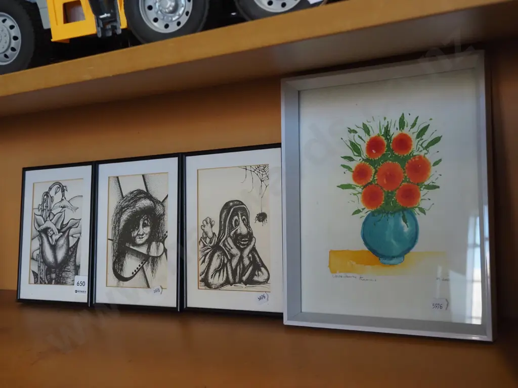 3x small framed prints, framed watercolour - still life flowers Image 1++