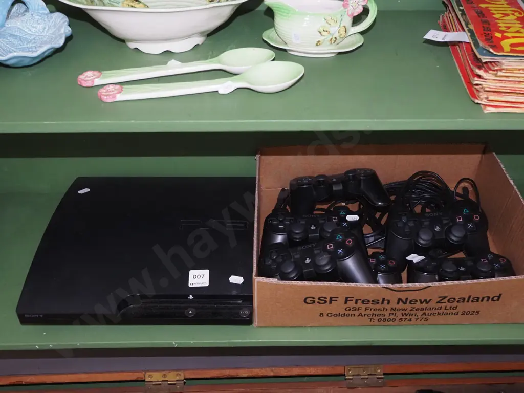 Sony PS3 and 6 controllers Image 1++