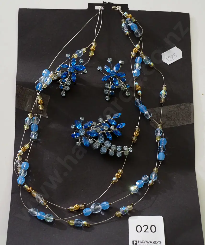 blue glass earring and necklace set Image 1++