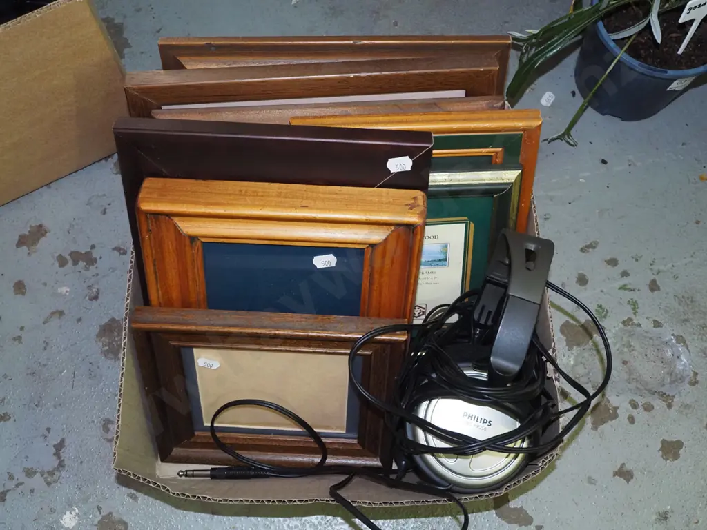 Philips headphones, various photo frames Image 1++