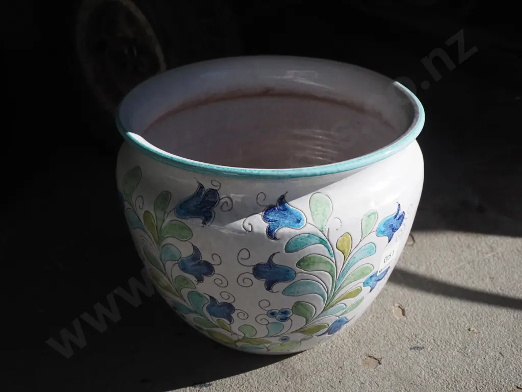 glazed jardiniere H-200 Image 1++