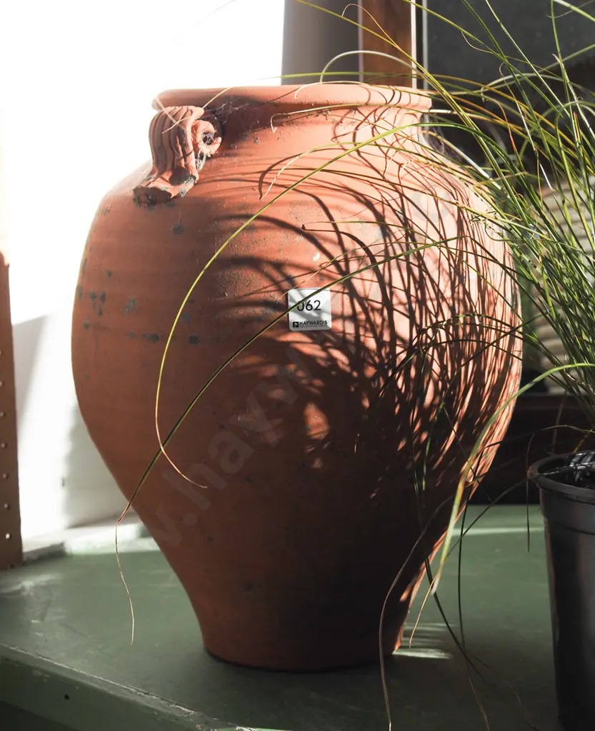 terracotta planter H-390 Image 1++