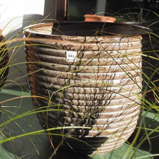 ribbed glazed garden planter H-350