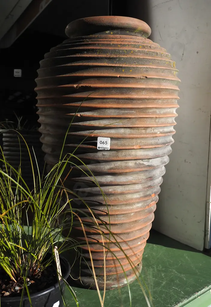 tall ribbed terracotta garden planter H-600 Image 1++