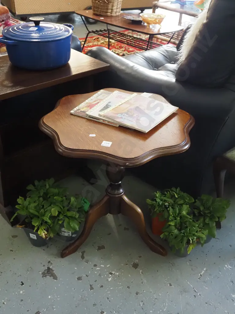 mahogany wine table Image 1++
