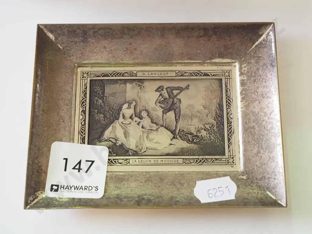 etched romance scene pin dish Image 1++