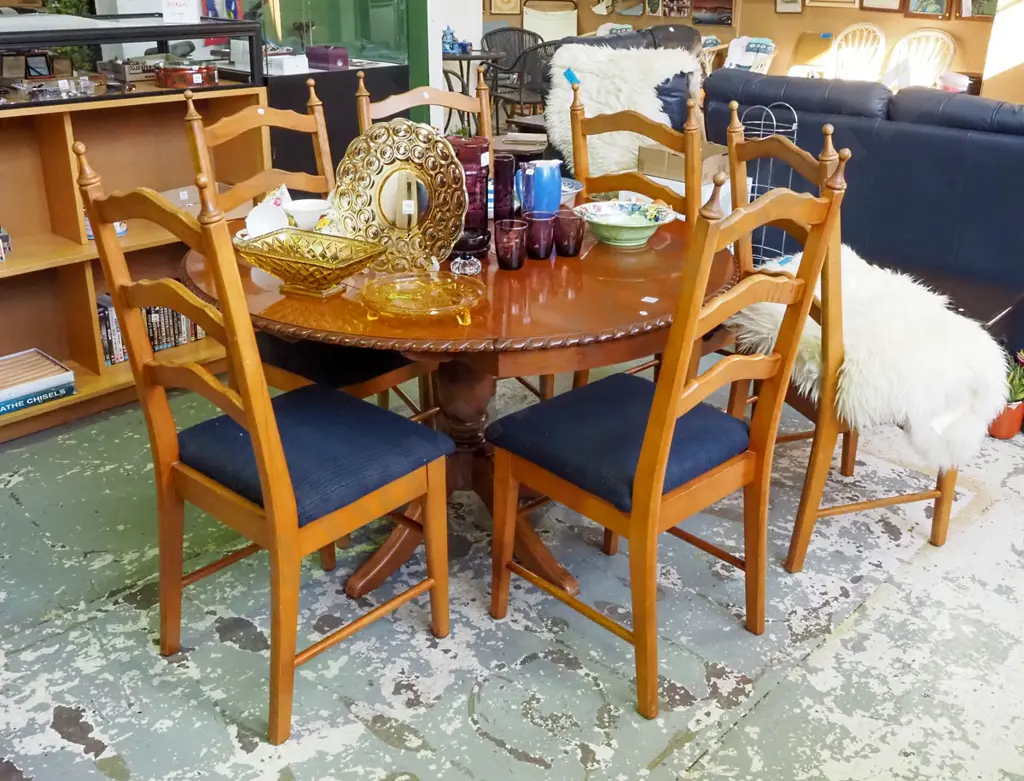 mahogany veneer circular pedestal drop side table with 6 upholstered ladder back chairs  Image 1++