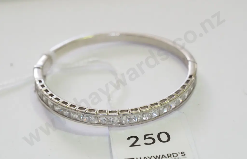 bracelet Image 1++