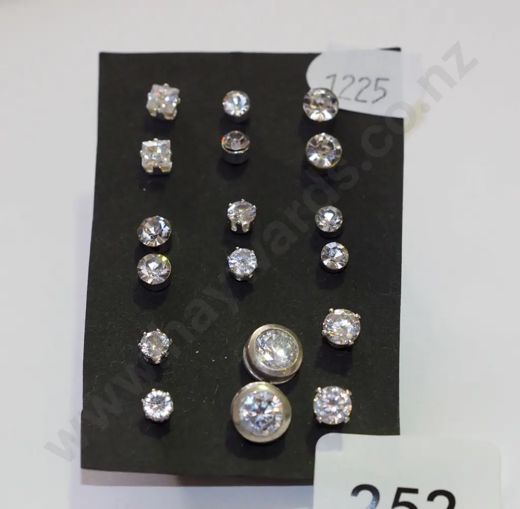 cz stud earrings Image 1++