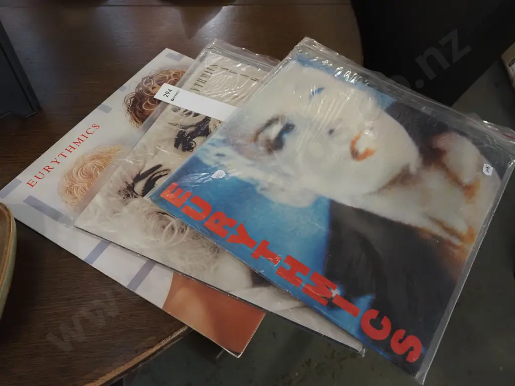 3 Eurythmics LPs Image 1++