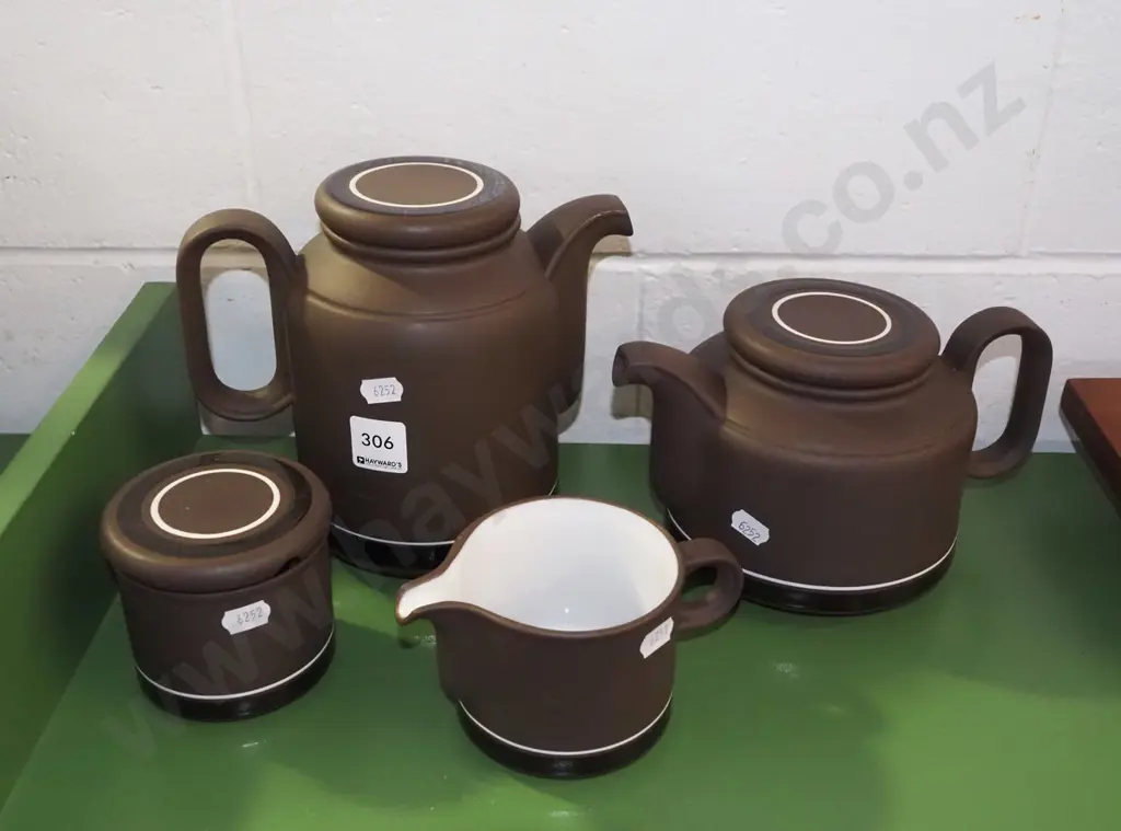 Hornsea coffee pot, teapot, cream & sugar Image 1++