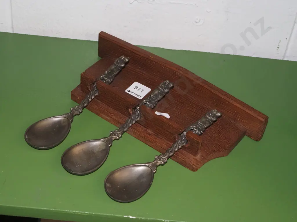 oak spoon rack and pewter figural spoons Image 1++