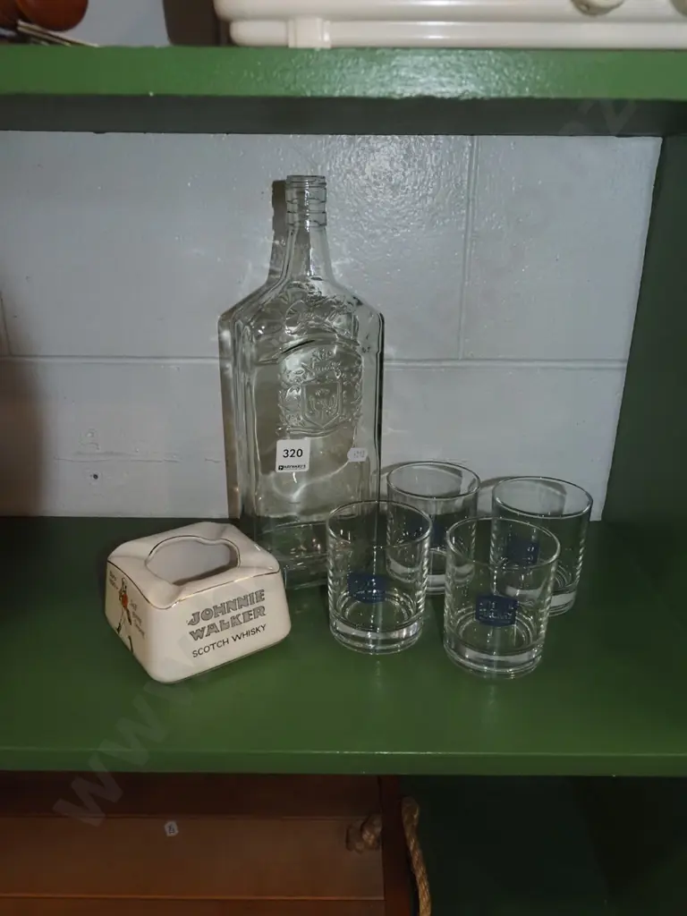 Johnnie Walker advertising ashtray, whisky bottle and tumblers Image 1++