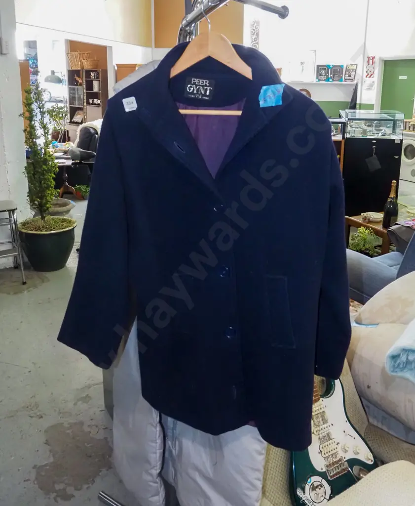 Peer Gynt size 10 blue coat Image 1++