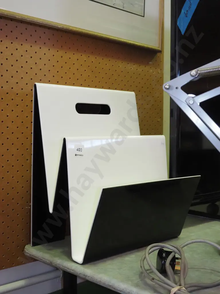 modern plastic magazine rack  Image 1++