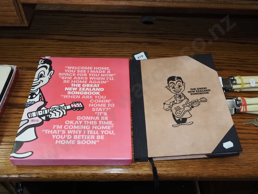 slip edition of The Great New Zealand Song Book Image 1++
