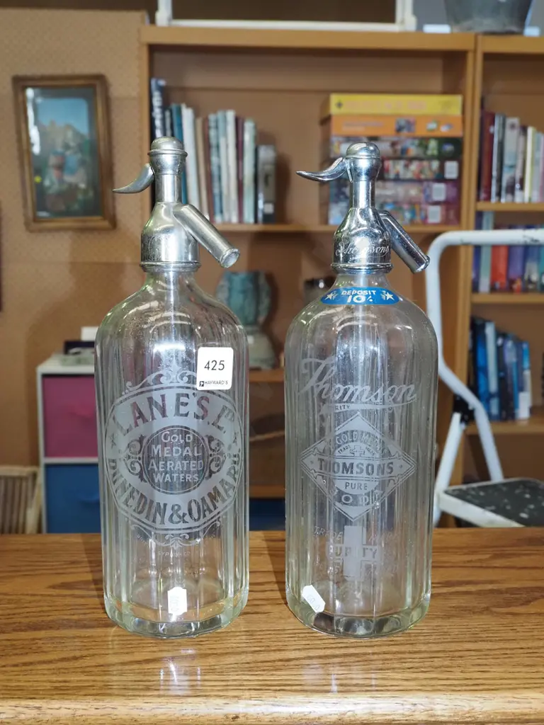 2x Thomps soda syphons Image 1++