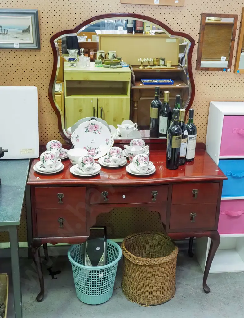 cab leg mahogany 5 drawer mirror back dresser  H-1550 W-1040 D-430 Image 1++