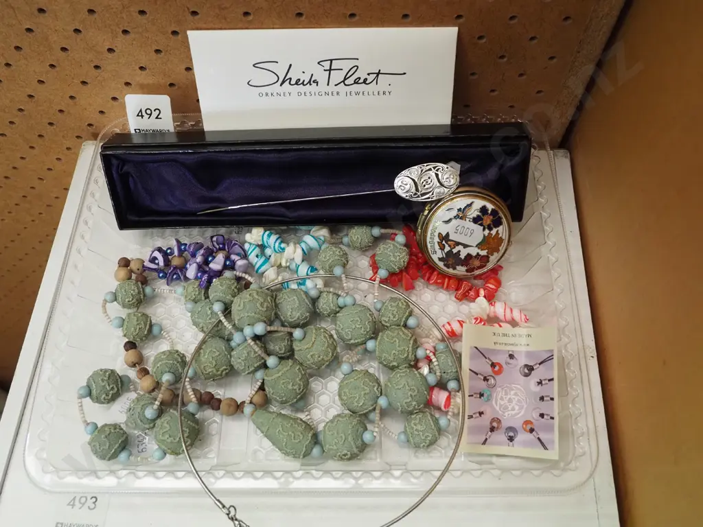 tray of necklaces, bookmark etc Image 1++