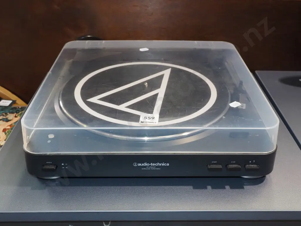 Audio-Technica wireless turntable Image 1++
