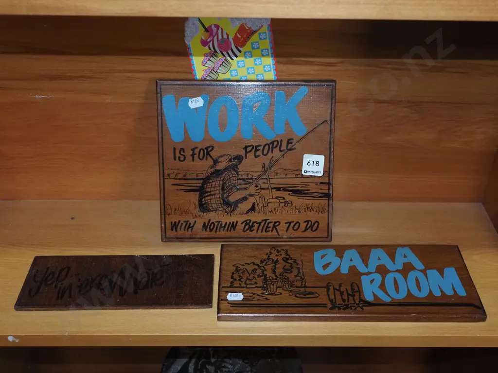 3x wooden motto signs Image 1++