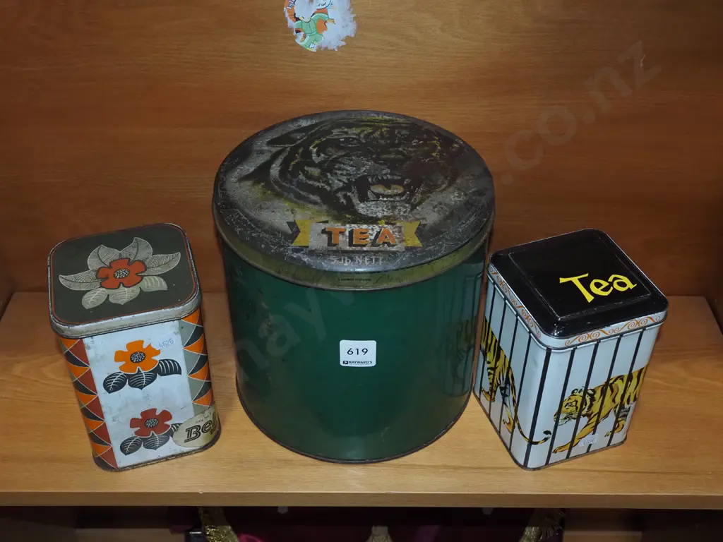 vintage tea tins Image 1++