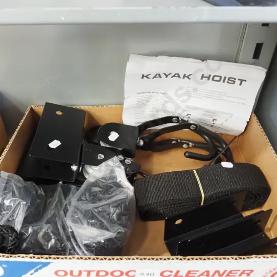 box; kayak hoist