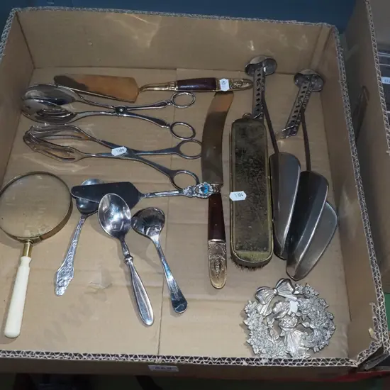 box; clothes brush, shoe forms, tongs etc