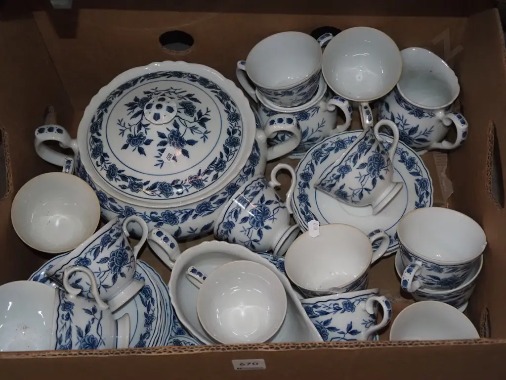 box; assorted blue and white items; cups, saucers, lidded vege etc Image 1++