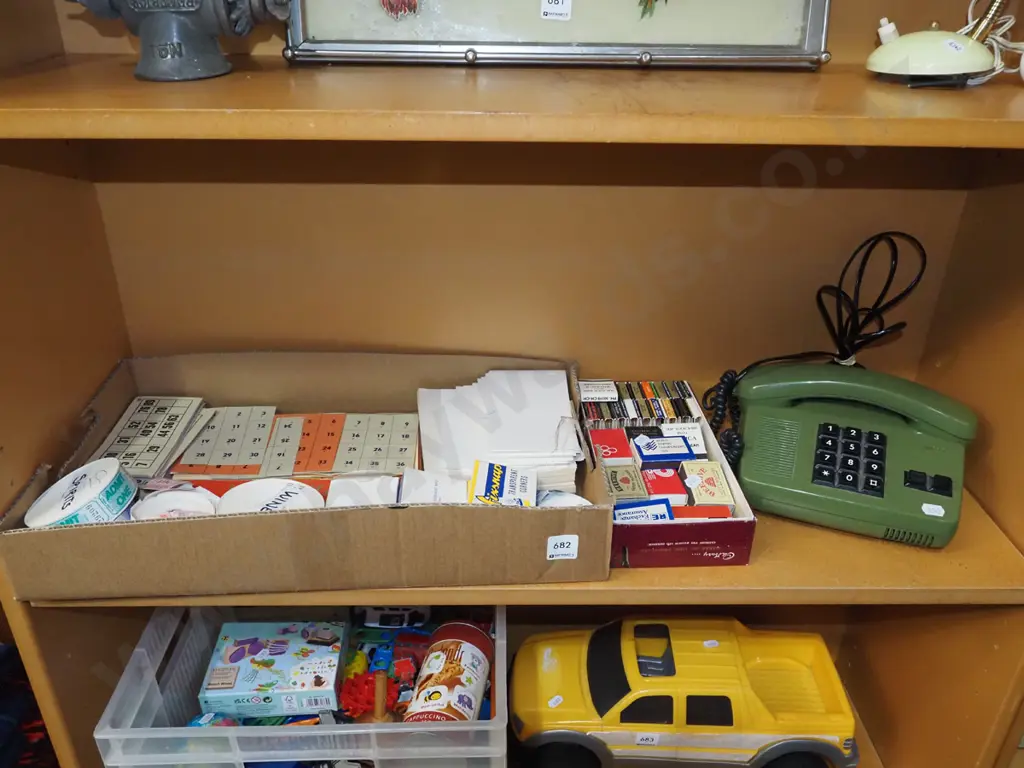 shelf; cards, tickets, number sheets etc Image 1++