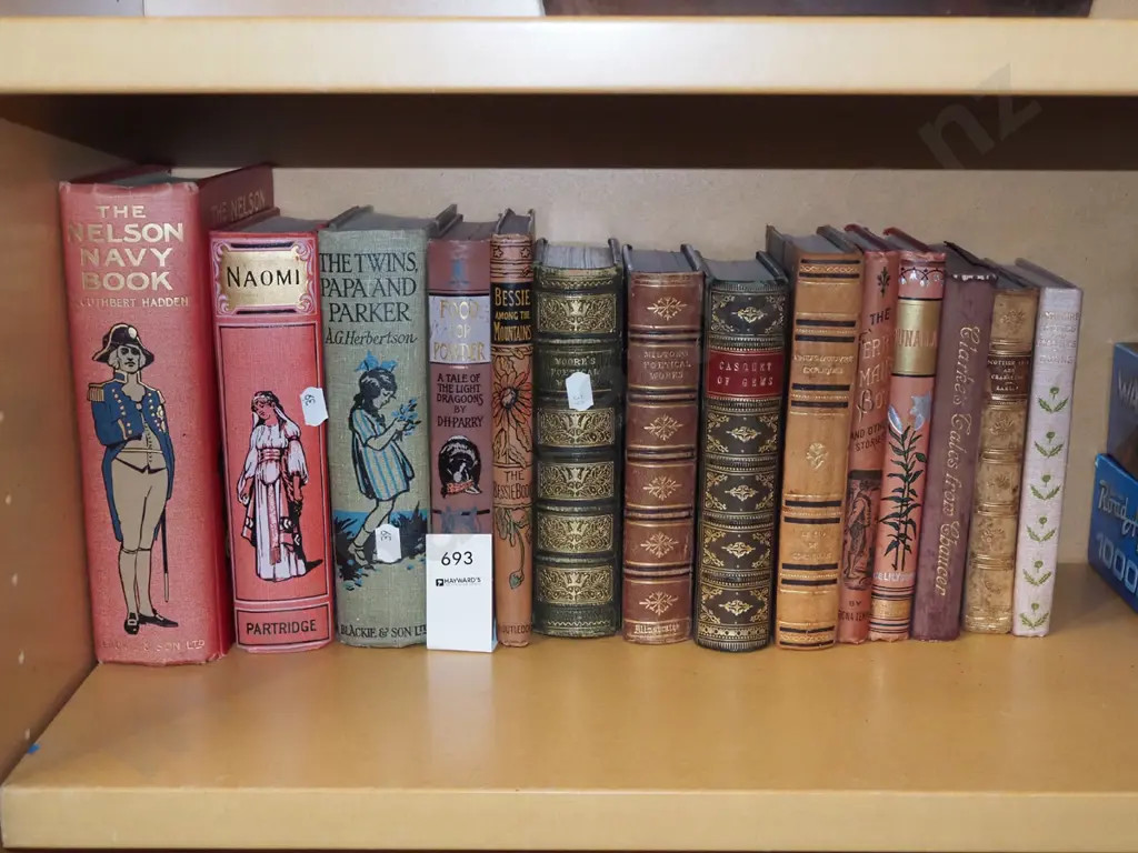 vintage books Image 1++