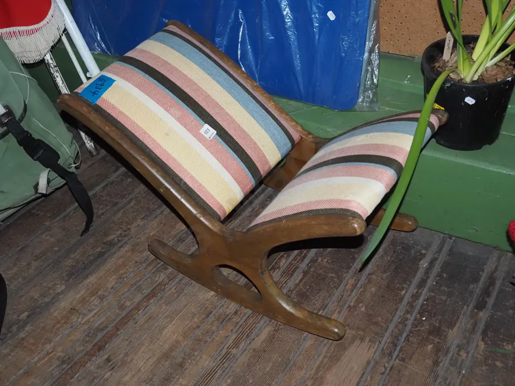 upholstered rocking footstool Image 1++