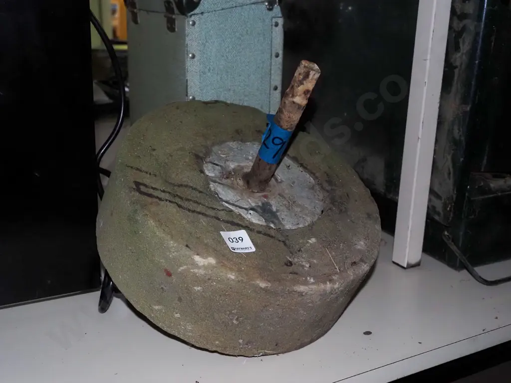vintage sharpening stone Image 1++